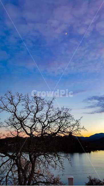 nature,자연,outdoors,옥외,sky,하늘,silhouette,실루엣,새벽,dusk,황혼,redsky,붉은하늘,sunset,일몰
