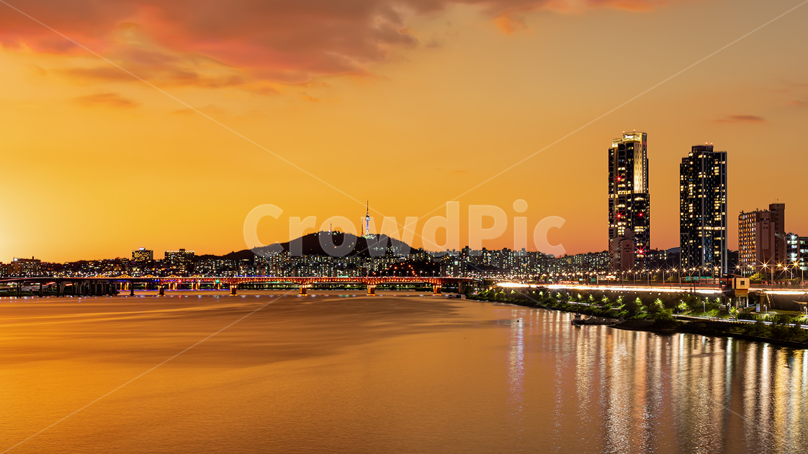 매직아워한강일몰,waterfront,한강남산일몰매직아워,water,magichour,한강에서본남산,성수동트리마제,매직아워,한강야경,강변북로,강변매직아워,저녁노을,nature,자연,town,도시,metropolis,중심지,urban,어반,building,seoul,건물,city,시티,도시,풍경,city,landscape,한국도시풍경,한국도시경관,korea cityscape