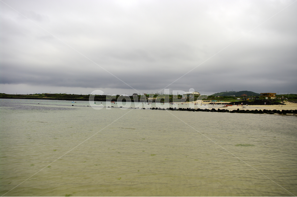 바다,제주,우도,해변,해수욕장,여름,하늘,풍경,해안가,자연,풍경,nature,landscape,한국자연풍경,한국자연경관,korea nature landscape,제주도,jeju,jeju island,outdoors,옥외,land,땅,water,물,shoreline,해안선,ocean,대양,sea