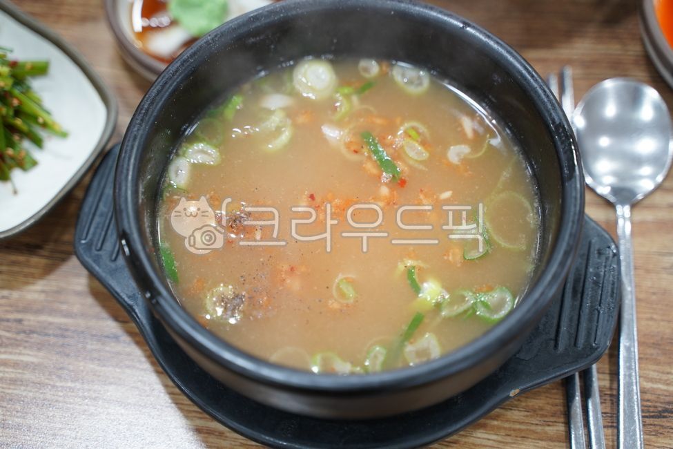 soup,boiled pork with rice,boiled pork,pork soup,meat,pork