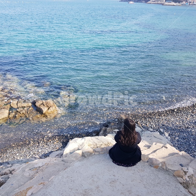 뒷모습,뒷태미녀,거제도,매미성,바다,바다색,푸르다,물색깔