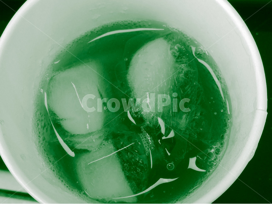 물,얼음,시원함,여름,소다,메론,탄산,청량,음료,음식,음료수,drink,beverage
