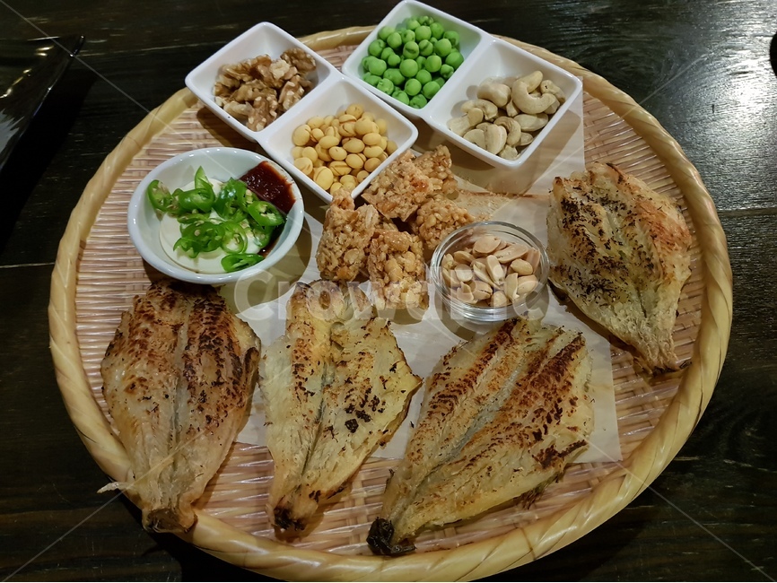 노가리안주,노가리,술안주,쥐포,명태,마른명태,소주안주,맥주안주,땅콩안주,마른바나나,말린바나나,음식,식재료,요리,food,cook,meal,dishes,food reserves