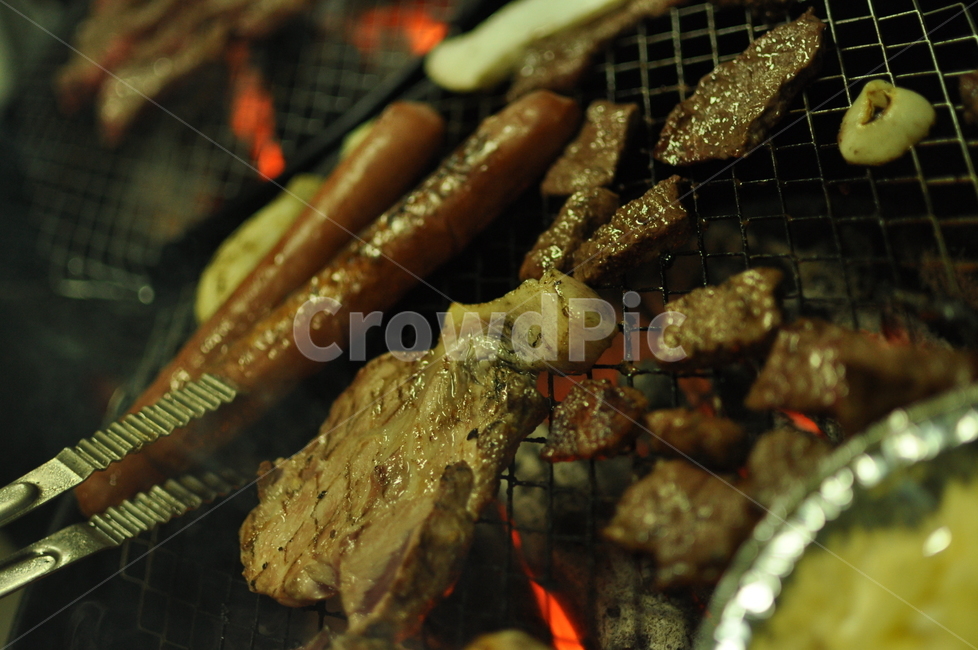 캠핑,바베큐,소고기,소세지,캠핑장,모임,그릴,파티,바베큐파티,육류,고기,meat