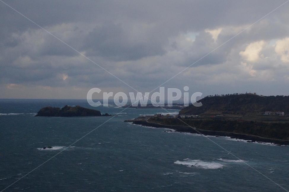 제주도,송악산,겨울제주도,수평선,파도,자연,풍경,nature,landscape,한국자연풍경,한국자연경관,korea nature landscape,제주도,jeju,jeju island,promontory,곶,land,땅,outdoors,옥외,water,물,sea,바다,ocean,대양,shoreline,해안선
