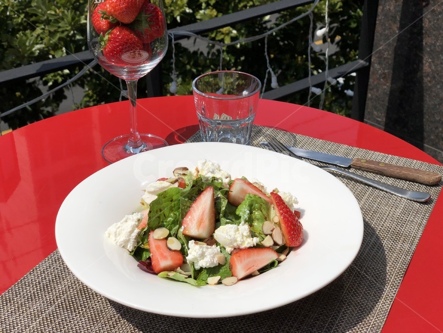 딸기샐러드,salad,strawberry,다이어트음식,딸기,크림치즈,샐러드플레이팅,음식,식재료,요리,food,cook,meal,dishes,food reserves
