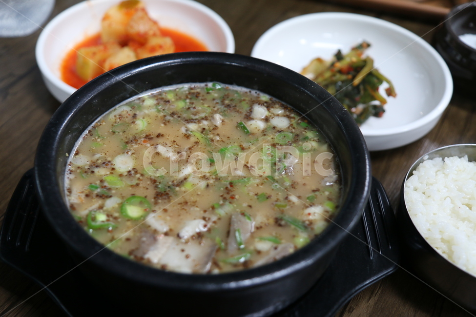 순대국,순댓국,야식,맛집,설렁탕,음식,food,bowl,사발,dish,요리,meal,식사,음식,식재료,요리,food,cook,meal,dishes,food reserves,한식,한국음식,한국요리,korean food,korean dishes,korean meal,korean cook