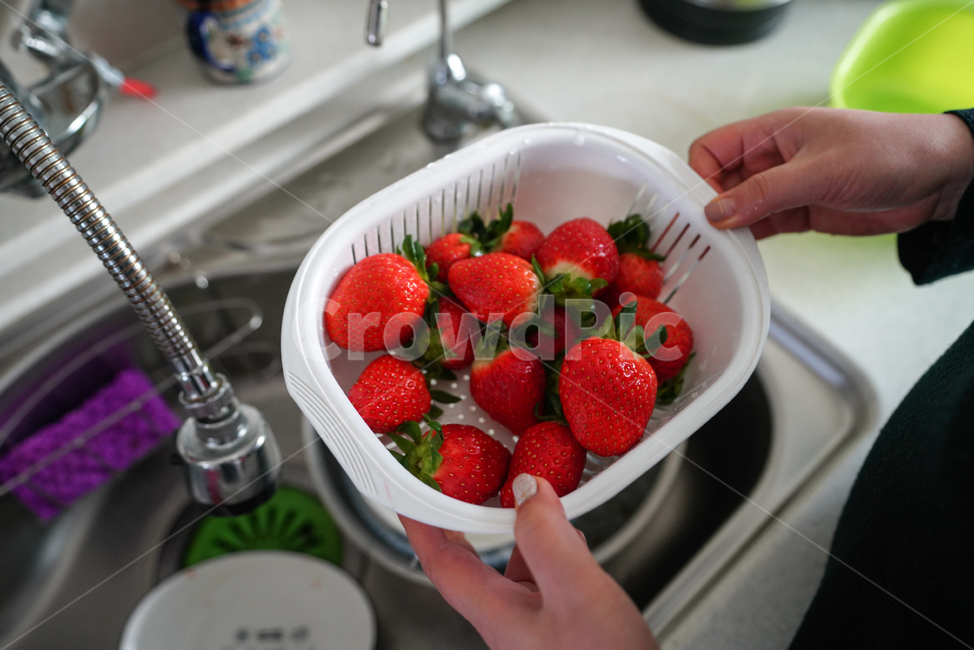 딸기,과일,음식,식물,디저트,후식,빨강,레드,red,strawberry,food,fruit,human,음식,식재료,요리,food,cook,meal,dishes,food reserves,과일,열매,fruit