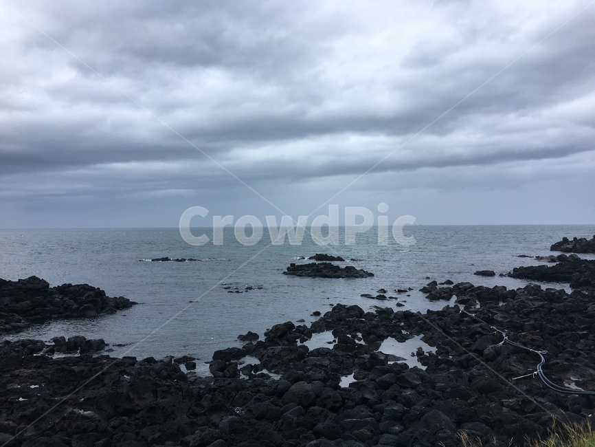 제주도,애월,바다,구름,물결,jeju,sea,cloud,자연,풍경,nature,landscape,한국자연풍경,한국자연경관,korea nature landscape,제주도,jeju,jeju island,promontory,곶,water,물,outdoors,옥외,ocean,대양,shoreline,해안선,land,땅