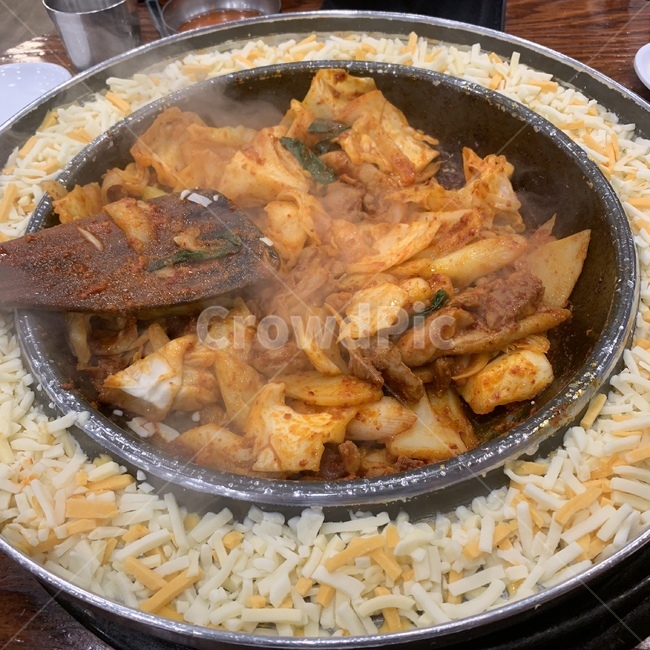 닭갈비,치즈,음식,한국,식당,음식,식재료,요리,food,cook,meal,dishes,food reserves,한식,한국음식,한국요리,korean food,korean dishes,korean meal,korean cook