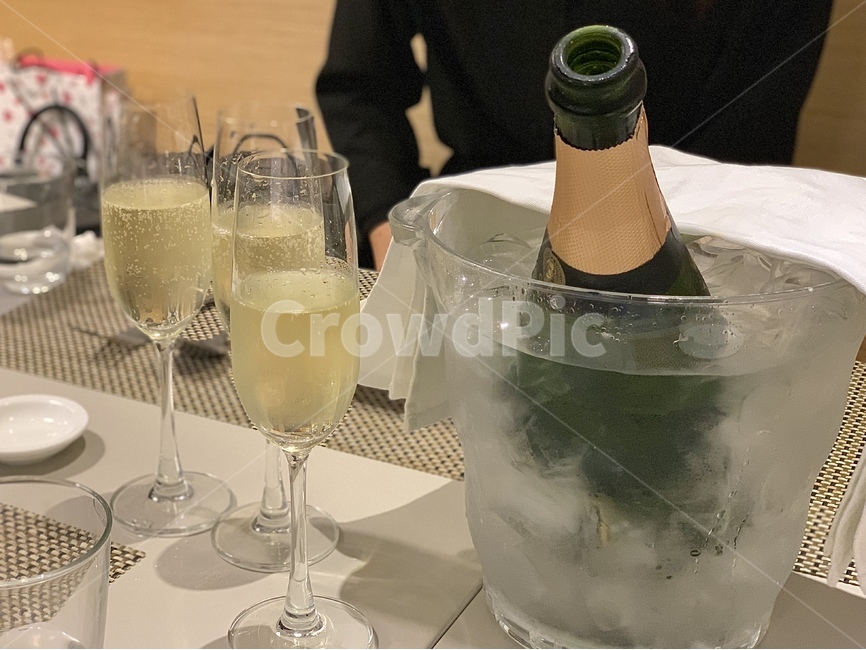 샴페인,champagne,스파클링,와인,wine,whitewine,화이트와인,스파클링와인
