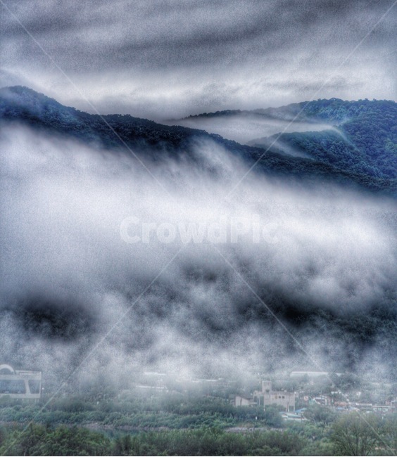운해,새벽,안개,자연,풍경,산,마을,동네,시골,시골마을,고요함,자연,풍경,nature,landscape,한국자연풍경,한국자연경관,korea nature landscape,weather,날씨,outdoors,옥외,fog