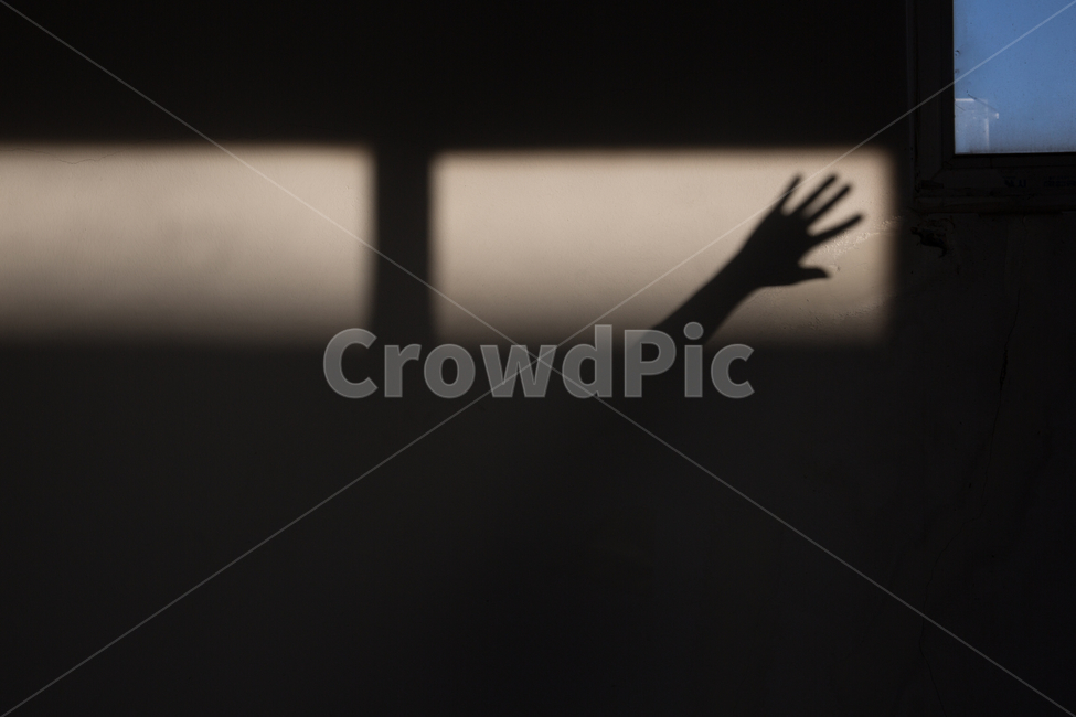 우울증,고통,탈출,우울,기분,감정,Escape,Depressed,Mood,사람,인물,인간,human,person,신체일부,몸,body,공포,호러,무서운,무서움,horror,terror,fear,인물실루엣,사람실루엣,character silhouette,human silhouette,연출,컨셉,콘셉,direction,concept