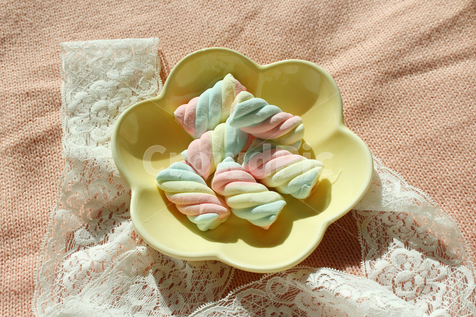 감성사진,마시멜로우,화이트데이,발렌타인데이,캔디,분홍색,하얀색,pink,white,candy,whiteday,디저트,노란색,yellow,음식,식재료,요리,food,cook,meal,dishes,food reserves,디저트,간식,후식,dessert,snack,감성,sensible,feeling