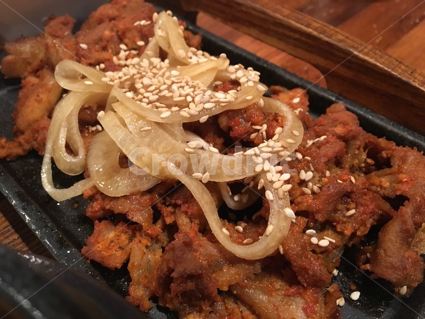 한식,제육볶음,제육,양파,깨,음식,식재료,요리,food,cook,meal,dishes,food reserves