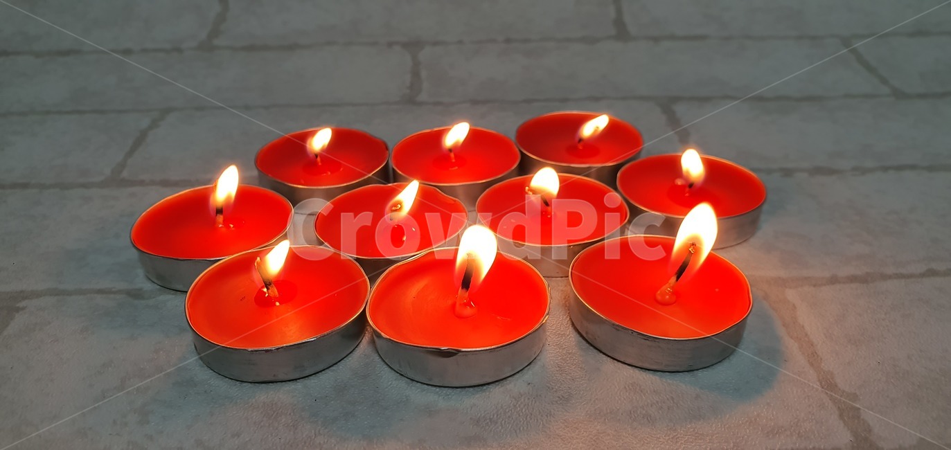 양초,초,불,불빛,어두움,불꽃,candle,flame,background,decoration,fire,christmas,dark,night,celebration,holiday,candlelight,light,yellow,glowing,bright,wax,xmas,religion,glow,church,burn,peace,burning,symbol,romance,black,design,festive,darkness,many