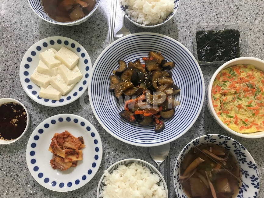 집밥,가지볶음,식사,점심,요리,food,음식,한식,홈메이드,한끼,계란찜,두부,오징어무국,김