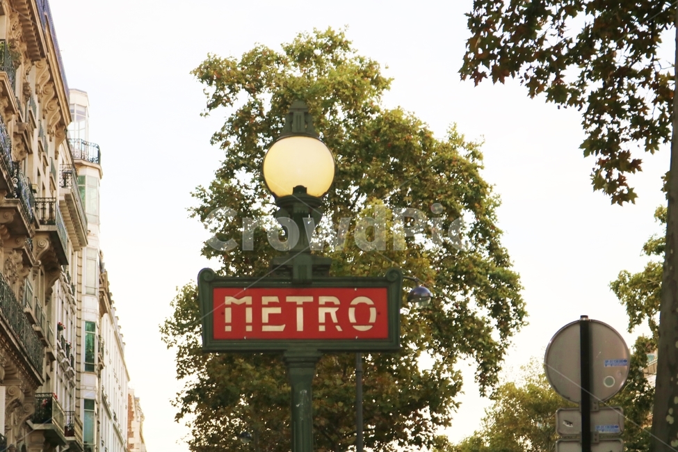 파리,메트로,파리메트로,지하철,사인,프랑스,entrance,europe,france,green,house,metal,metro,paris,parismetro,red,sign,sky,subway,tag,traffic,transportation,tree,trees,vacation,wood,도시,풍경,city,landscape,해외,외국,세계,foreign,oversea,world,세계도시풍경,해외도시풍경,외국도시풍경,world cityscape,lamp post,램프 포스트