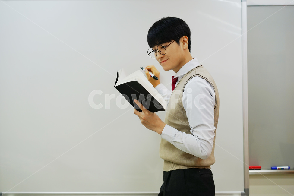 수능,교육,학생,교복,시험,강의,수업,고등학생,고3,남고생,남자고등학생,남고,수능시험,기말고사,중간고사,모의고사,exam,quiz,test,학업,공부,남자,남학생,사람,인물,인간,human,person,얼굴표정,facialexpression,face,남성,man,male,학교,education,learning,study,schoo,사람,인물,인간,human,person,남성,남자,man,male,교육,학교,공부,education,learning,study,school