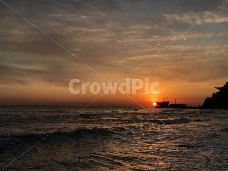 일출,해돋이,sunrise,바다,하늘,풍경,자연,풍경,nature,landscape,한국자연풍경,한국자연경관,korea nature landscape,outdoors,옥외,sunset,일몰,dawn,새벽,sky,red sky,붉은 하늘,dusk,황혼