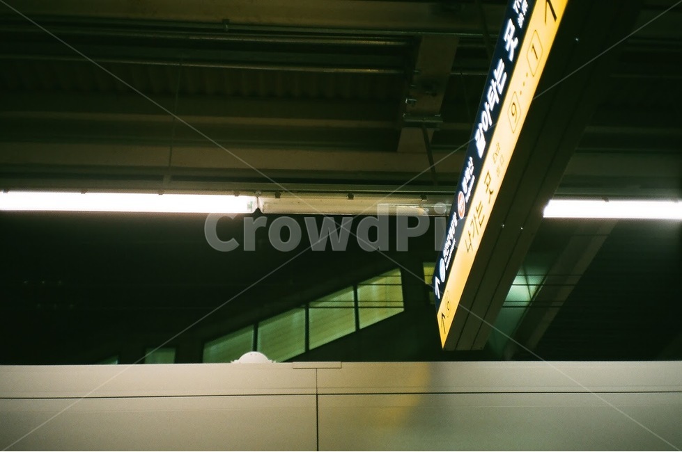 지하철,경의중앙선,지하철역,subwaystation,수색,수색역,koreanmetro,koreansubway,night,nightofseoul
