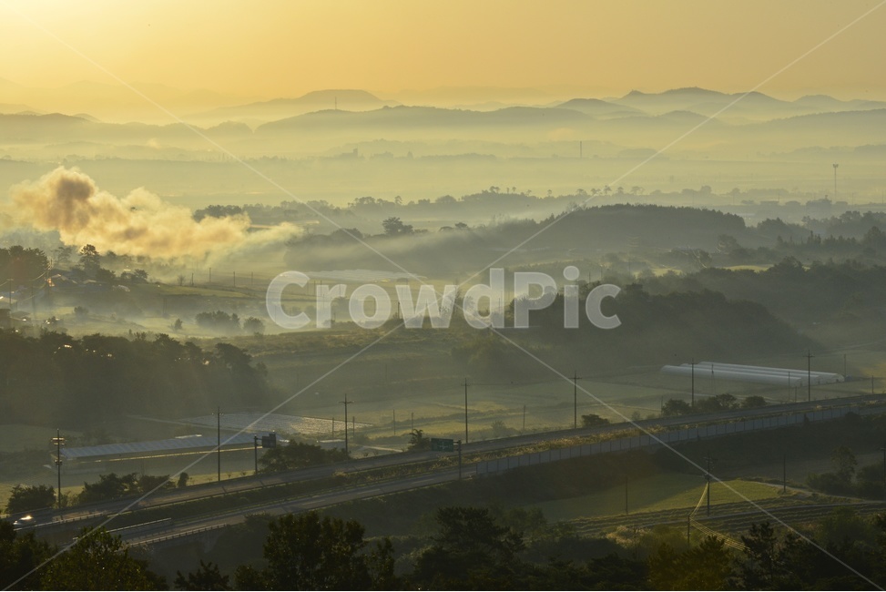nature,자연,outdoors,옥외,mountainrange,산맥,mountain,산,scenery,풍경,landscape,경치,dawn,새벽,sky,하늘,redsky,붉은하늘,sunlight,햇빛,light,빛,flare,플레어,weather,날씨,안개,함평,밀재,밀재아침,일출,여명,해돋이,농촌들녁,농촌,농업,농사,경작,농경지,자연,풍경,nature,landscape