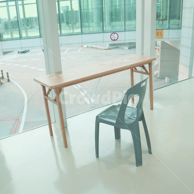 tabletop,테이블탑,furniture,가구,human,바닥,flooring,의자,chair,합판,wood,나무