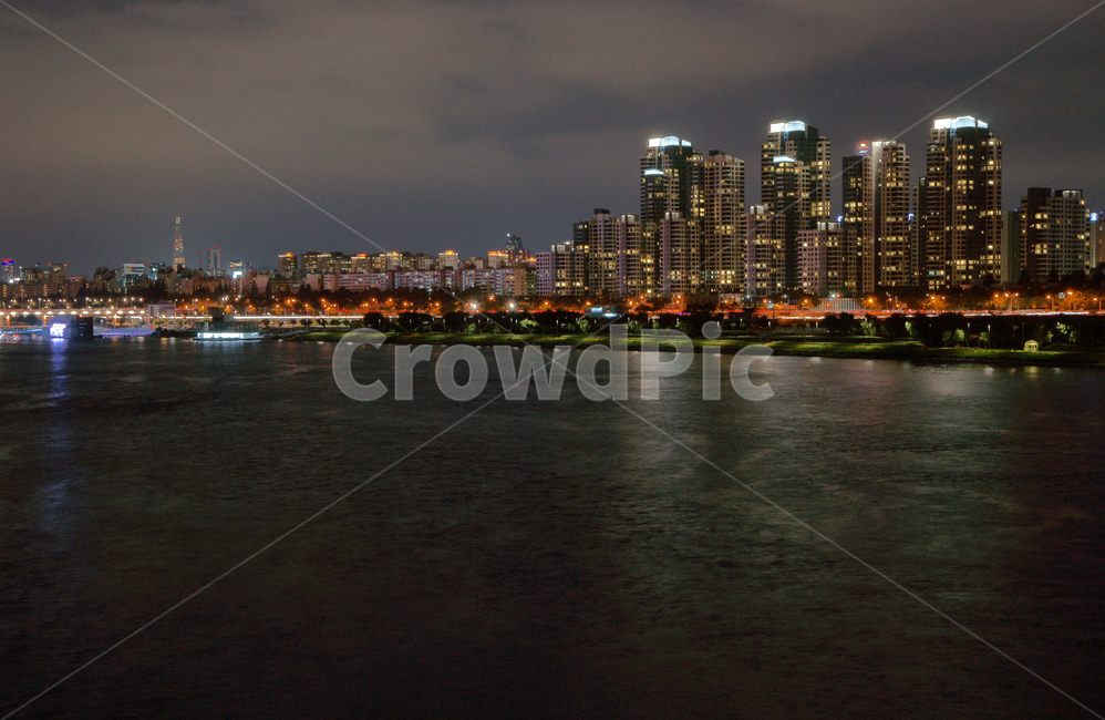 아파트,도심야경,한강둔치,불빛,조명,한강,야경,밤,풍경,nightscape,night,landscape,도시,city,한국도시풍경,한국도시경관,korea cityscape