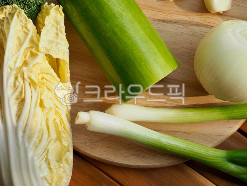 유기농,채소,야채,웰빙,유기농채소,유기농야채,신선함,파,마늘,양파,녹색,음식재료,음식,식재료,흰색,배경,채식,organic,vegetable,wellbeing,organicvegetables,verdure,wave,garlic,onion,green,foodingredients,food,ingredient,white,background,vegetariandiet,배추,브로콜리,버섯,squash,cabbage,broccoli,mushroom,건강한식생활,healthyeating,음식,식재료,요리,food,cook,meal,dishes,food reserves,채소,야채,vegetables