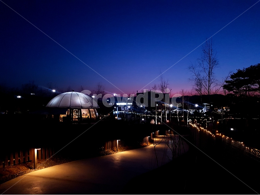 야경,푸른밤,조명,밤,산책로,저녁,어스름,야경,밤,풍경,nightscape,night,landscape,architecture,건축물,building,건물,planetarium,별자리 투영기