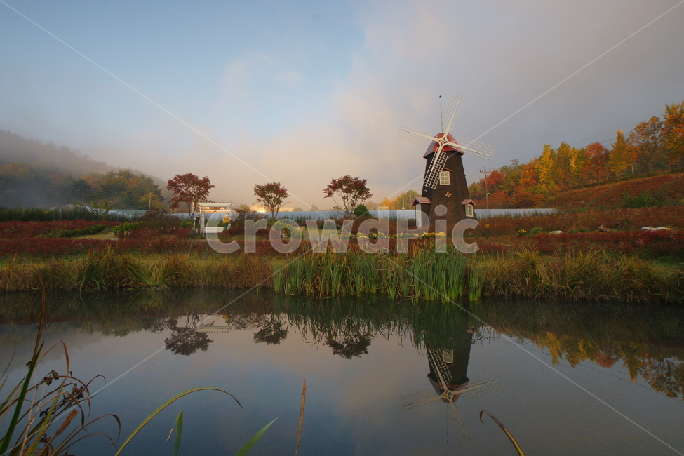 대청호,생태공원,대전관광,풍경,풍차,가을,계절,fall,autumn,season,자연,풍경,nature,landscape,outdoors,옥외,land,땅,water,물,machine,기계,engine,엔진,motor,모터