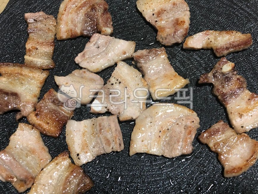 pork belly,meat,cooking,food