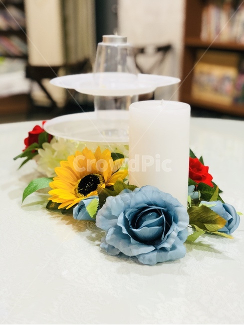 파란색,빨간색,장미,해바라기,조화,꽃,테이블,장식