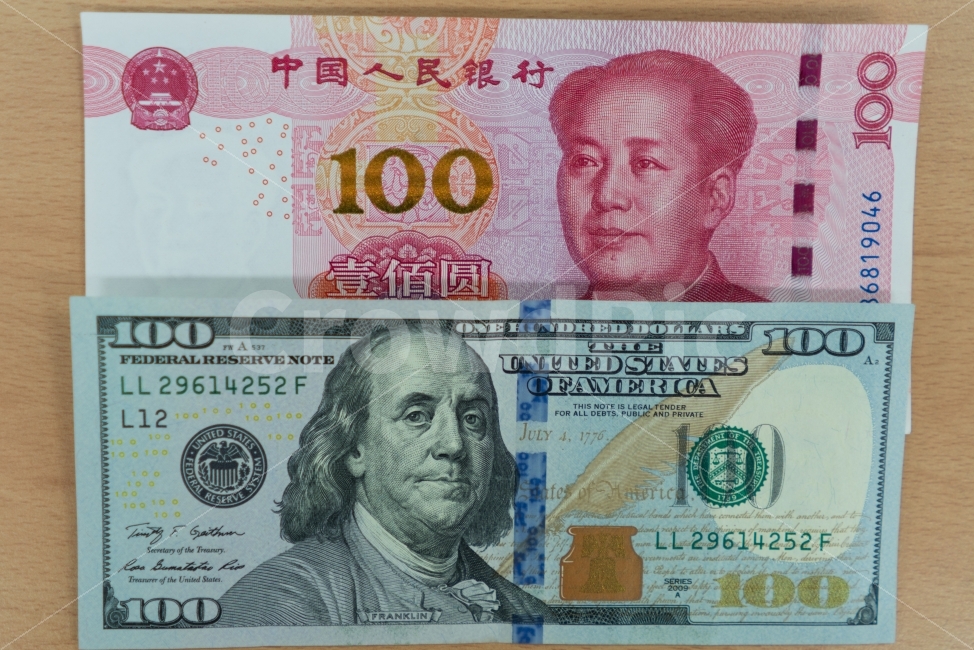 달러,미국,중국,위안,100달러,100위안,사드,미국중국,신경전,갈등,불만,화폐,환율,통화,기축통화,대화,협상,불통,금융,전쟁,적대적인,싸움,정상회담,대통령,회담,권력,논쟁,토론,협의,불편한,관계,국가,글로벌,무역,돈,화폐전쟁,통화전쟁,종이,경쟁,세계경제,선물,기념,물물교환,매매,매수,거래,시장경제,시장,경비,일정한,패턴,무늬,배경,풍경,매력적인,위인,용돈,환전,교환,여행,비행기,소중한,욕망,열정,필수품,필요성,본질,돈의가치,재무,안정적인,오브젝트,금융,돈,finance,banking,money