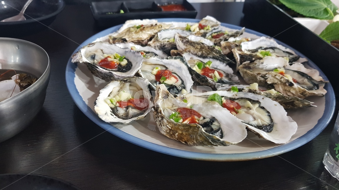 굴,회,굴회,접시,석화,쌈장,고추,안주