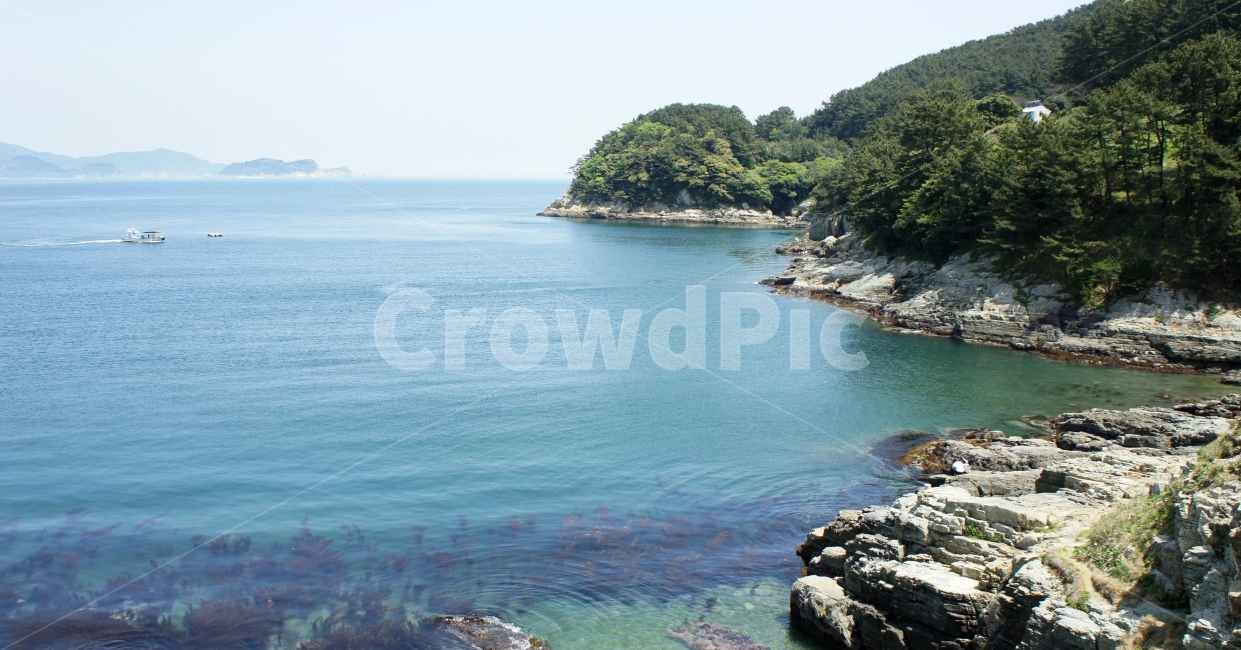 바다,거제도,섬,푸른,배,자연,풍경,nature,landscape,한국자연풍경,한국자연경관,korea nature landscape,sea,water,물,ocean,대양,outdoors,옥외,promontory,곶,shoreline,해안선,land,땅