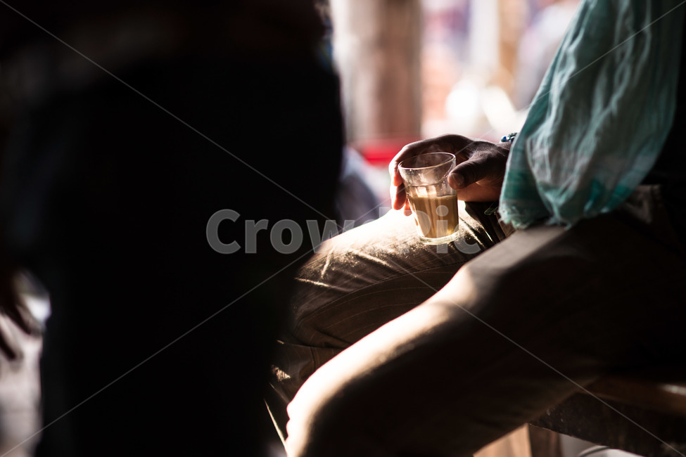 찻잔,티,손,카페,차,손님,사람,인물,인간,human,person,신체일부,몸,body,커피,카페,coffee,cafe