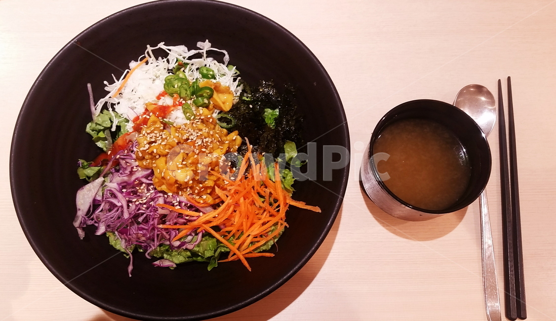 비빔밥,멍게비빔밥,볶음밥,혼밥,한식,식사,밥,한끼,멍게