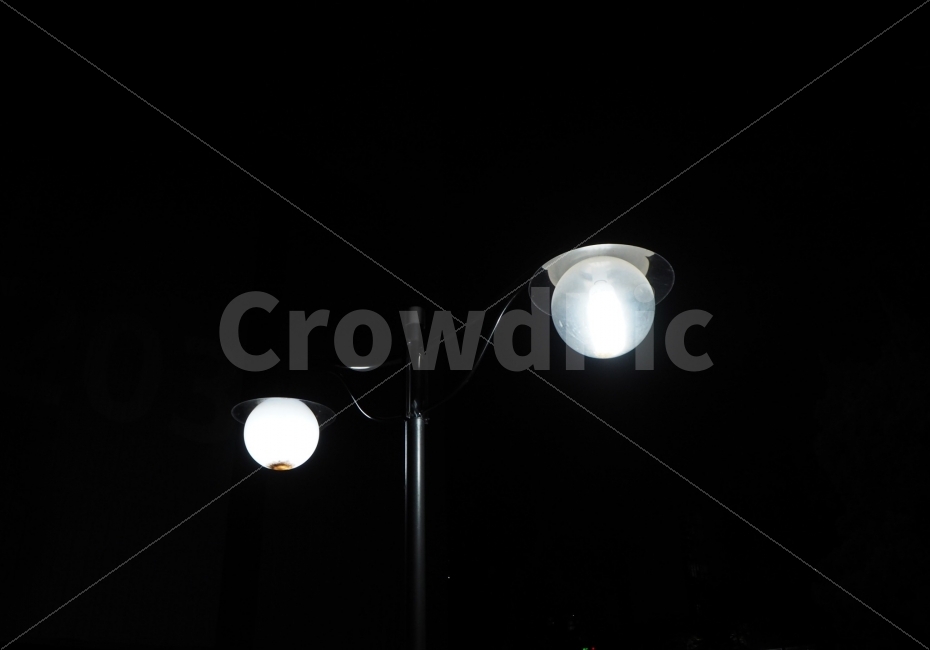light bulb,color,night,black,metal,daily life,asymmetry,feeling,lighting,healing,street light,emotion,light,contrast,daily,emotional photo,sensible,landscape,snap