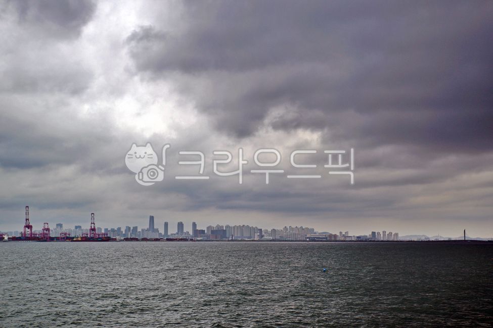 Incheon New Port,ocean,dark clouds,Sihwa Lake,Songdo New Town,Ansan city