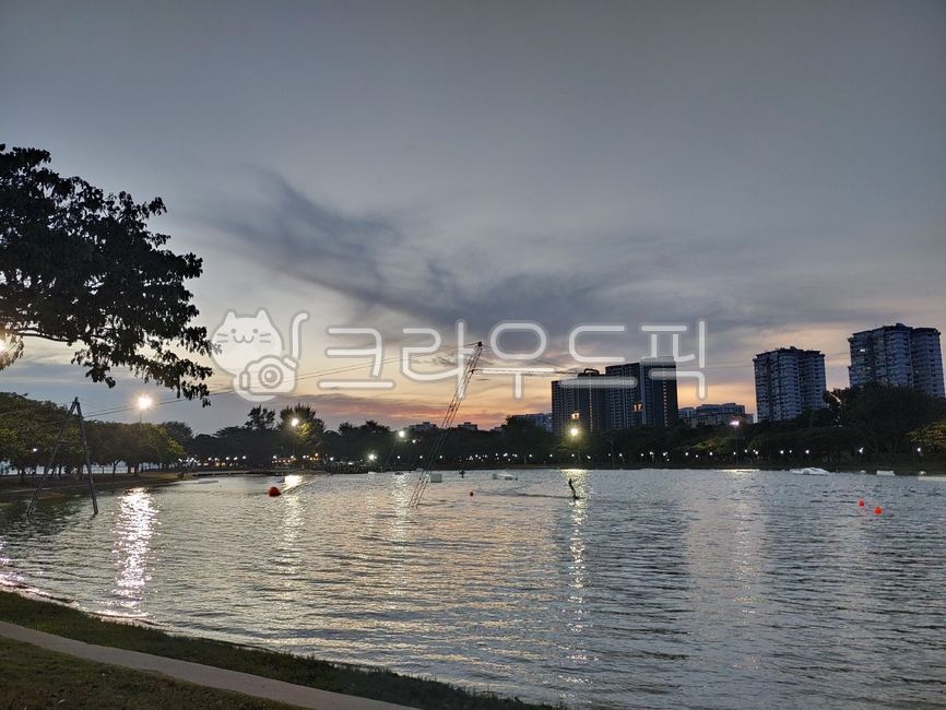 night view,Landscape,waterside,nature,background,riverside,lake