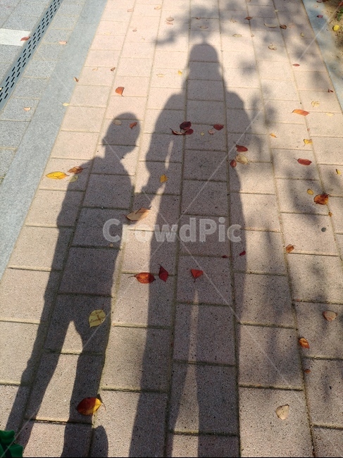 사람,엄마,아기,그림자,가을,길,인물실루엣,사람실루엣,character silhouette,human silhouette