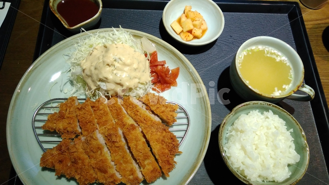 돈까스,히레까스,등심돈까스,일식,점심식사,음식,식재료,요리,food,cook,meal,dishes,food reserves,육류,고기,meat,일식,일본음식,일본요리,Japanese food,Japanese dishes,Japanese meal,Japanese cook