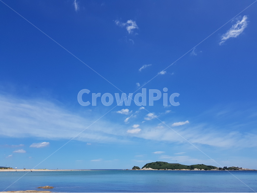 해수욕장,구름,바다,섬,해변,자연,풍경,nature,landscape,land,땅,outdoors,옥외,water,물,sea,ocean,대양,shoreline,해안선,coast,연안