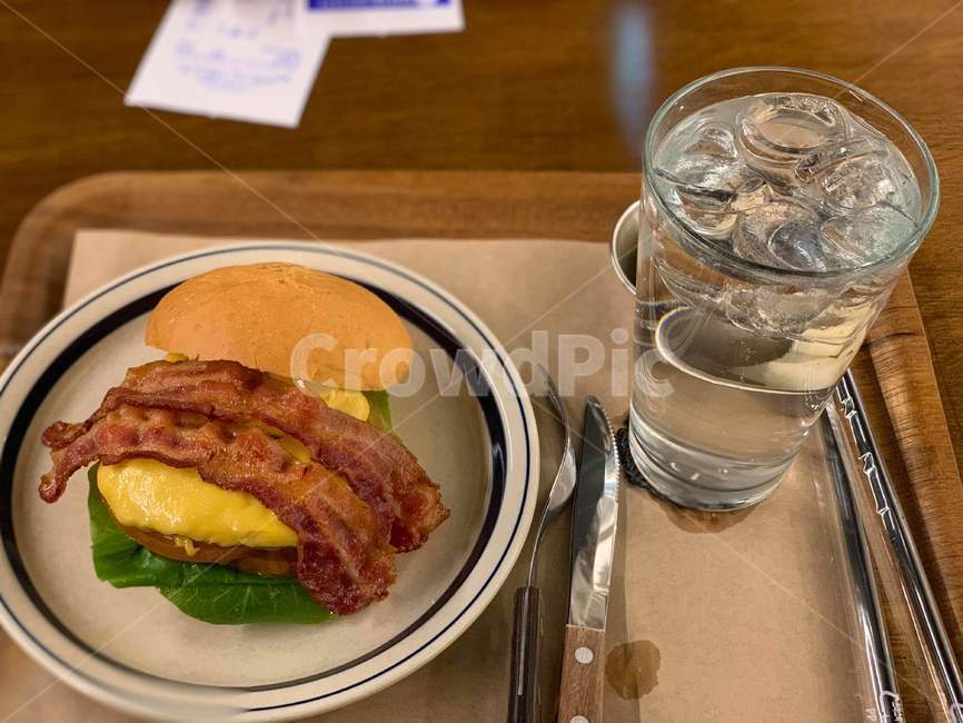 햄버거,수제버거,베이컨,식사,외식,맛있는음식,음식,식재료,요리,food,cook,meal,dishes,food reserves,양식,서양음식,서양요리,western food,western dishes,western meal,western cook