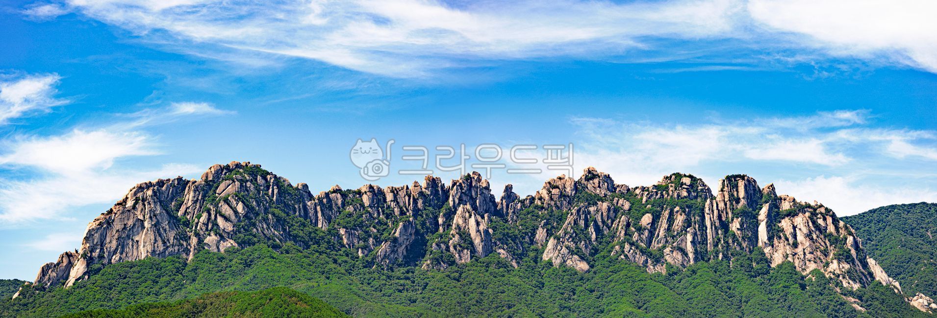 울산바위,속초명소,속초관광지,강원도명소,강원도관광지,설악산,국립공원,바위,절벽,암벽,산봉우리,관광명소,절경,강원도절경,명승,비경,강원도비경