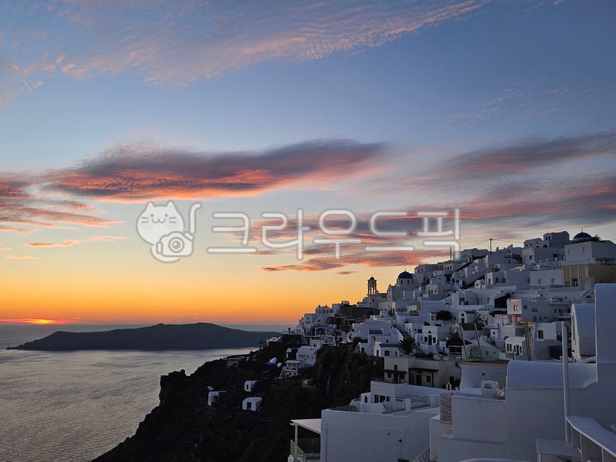 그리스,산토리니,바다,바다전망,건축물,노을,저녁노을,건물,building,cityscape,시티뷰,일몰