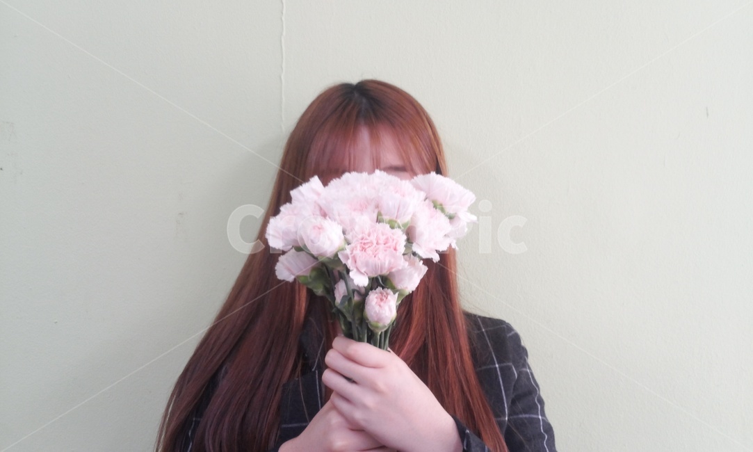 꽃,성년의날,감성,소녀,꽃다발,꽃을든여자,스무살