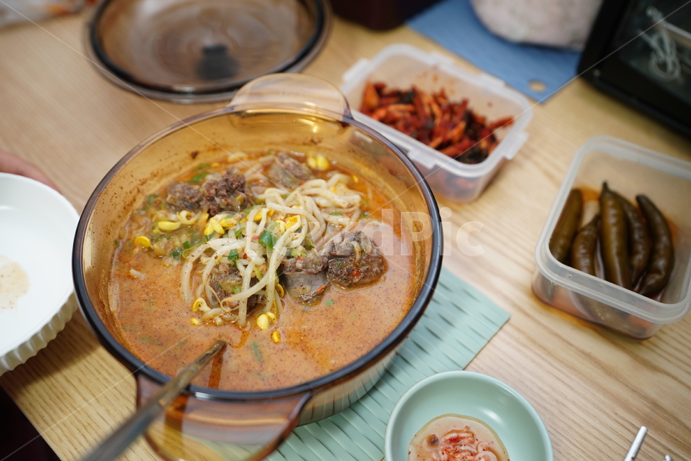 국물요리,순댓국,순대,안주,국물,한식,음식,요리,돼지,식사,먹거리,food,냄비,korean,음식,식재료,요리,food,cook,meal,dishes,food reserves,한식,한국음식,한국요리,korean food,korean dishes,korean meal,korean cook