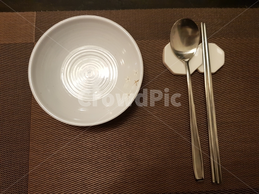 Tablesetting,tableware,set,Table,table setting,dining table,restaurant,chopsticks,bowl,korean,food,spoon and chopsticks,korea,spoonandchopsticks,Dinnerware,Bowl